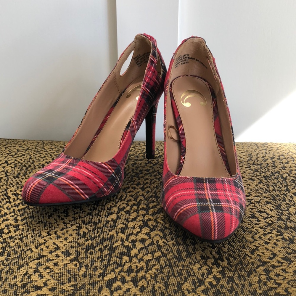 NEW Charming Charlie Red and Green Plaid Stilettos
